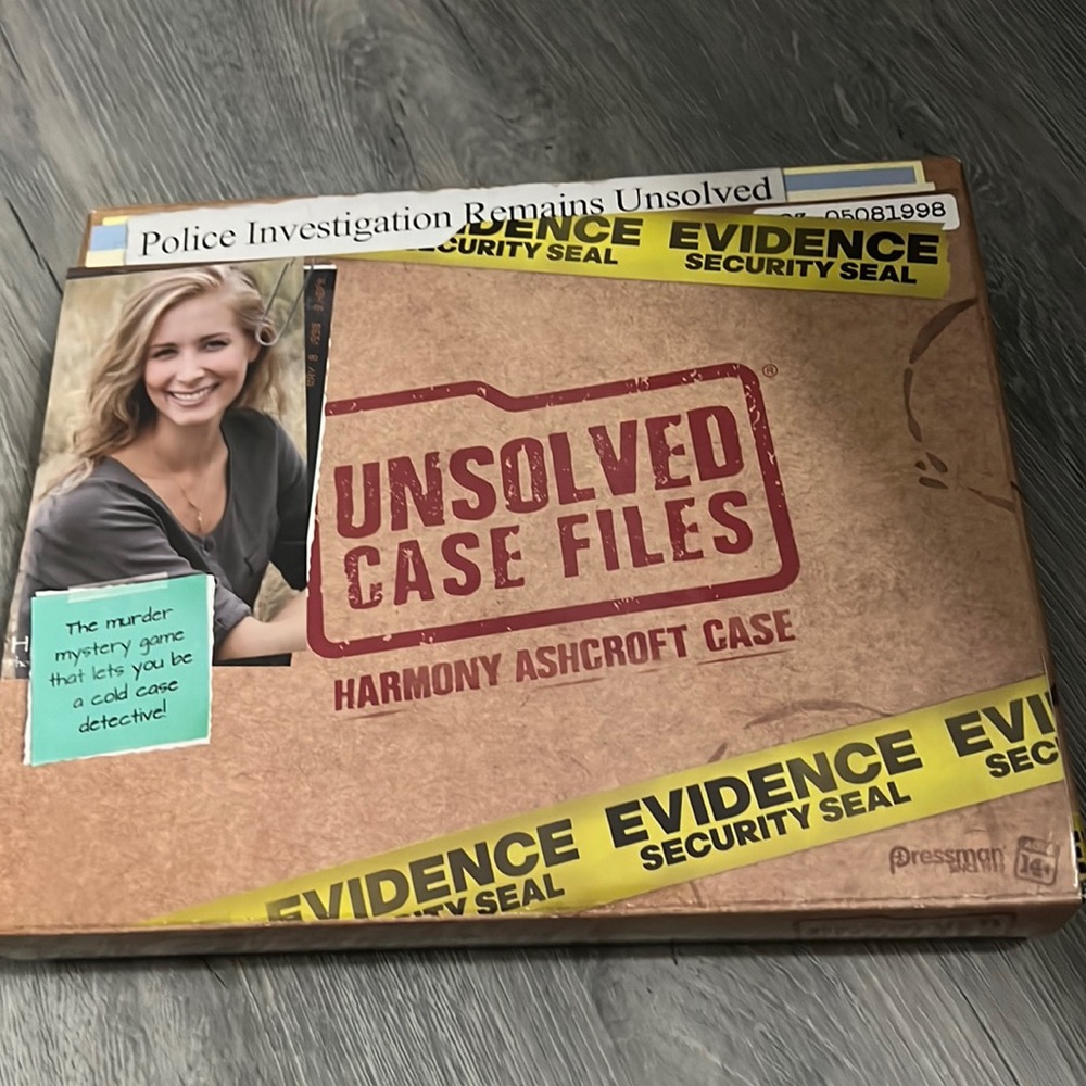 Police investigation game. Murder. Paid $28 for it at target